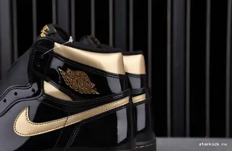 555088-032 Metallic High Gold Black Air (2020) Retro 555088-032 1 Jordan 0424